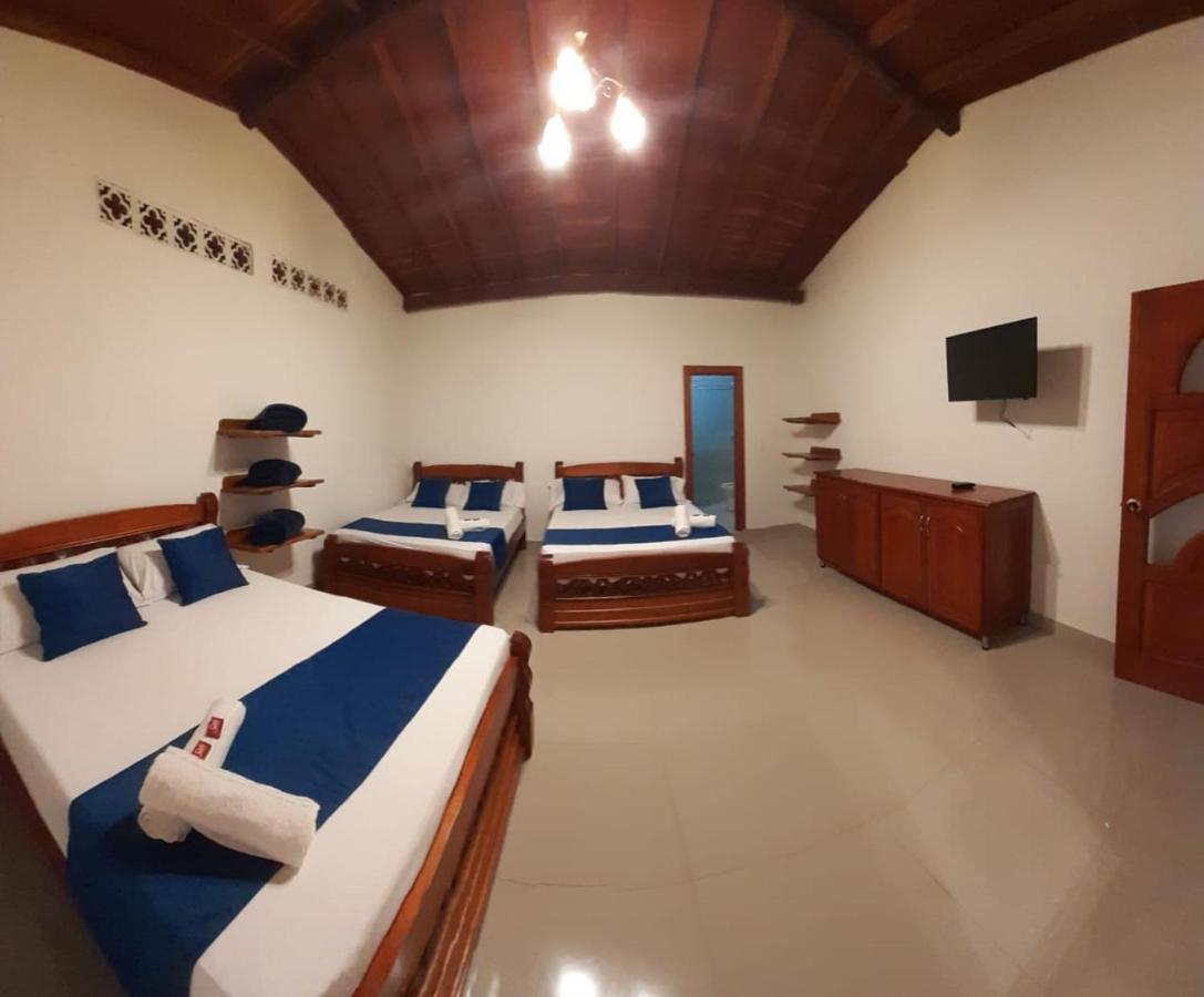 Hotel Jardin De Rosas Экстерьер фото